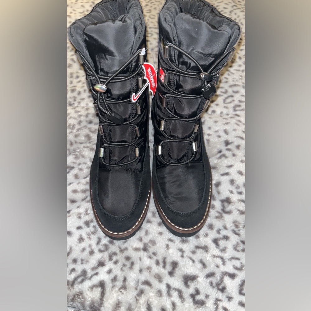 Blondo Rain Waterproof Ankle Boots Size 6.5 color Black